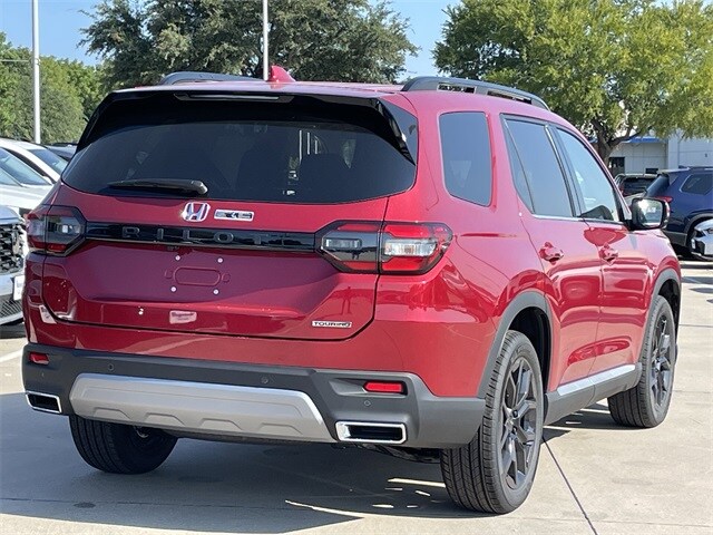 2025 Honda Pilot Touring photo 2