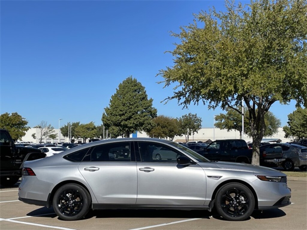 Used 2025 Honda Accord SE Sedan