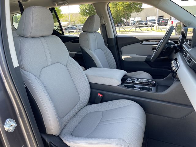 2023 Honda Pilot LX - Photo 25