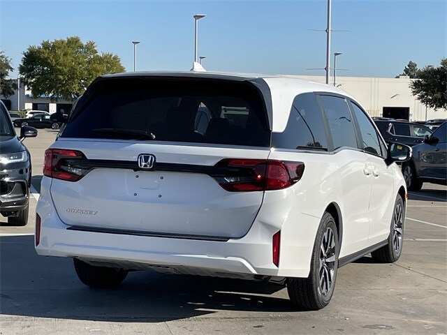 2026 Honda Odyssey EX-L photo 4