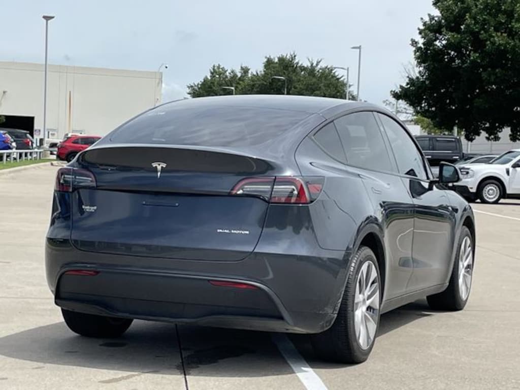 Used 2024 Tesla Model Y Long Range SUV