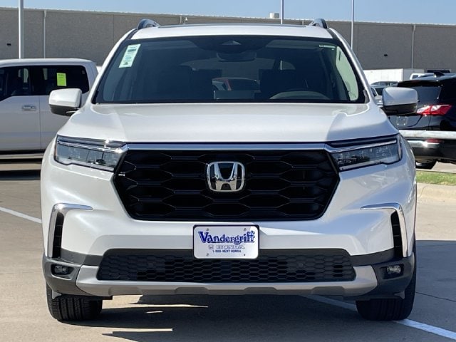 2025 Honda Pilot Touring - Photo 8