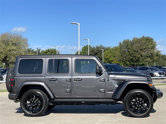 2021 Jeep Wrangler Unlimited Sahara High Altitude photo 3
