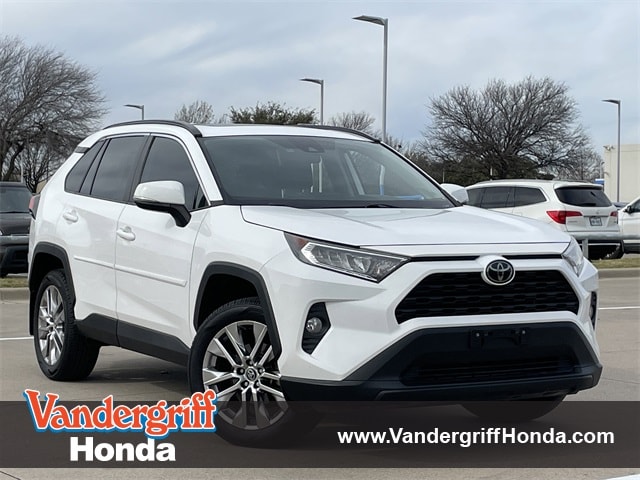 2020 Toyota RAV4 XLE Premium