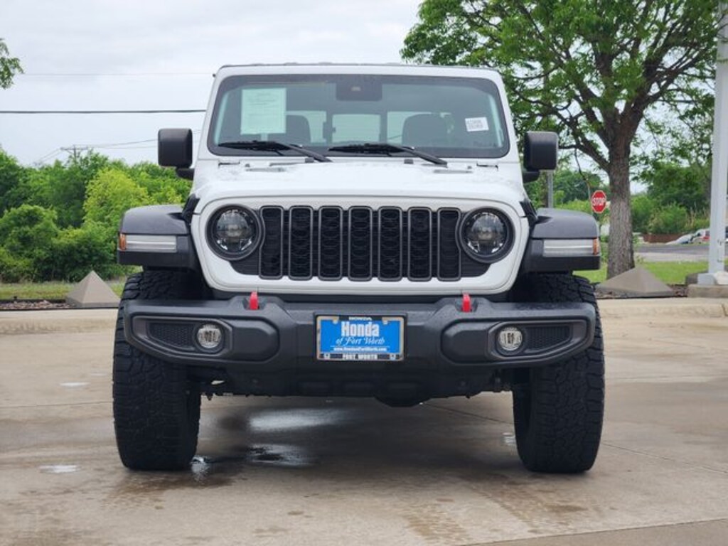 Used 2024 Jeep Gladiator Rubicon Truck Crew Cab