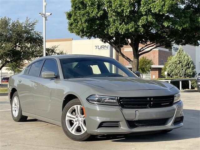 2019 Dodge Charger SXT photo 2