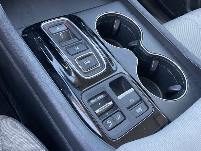 2023 Honda Pilot LX - Photo 20