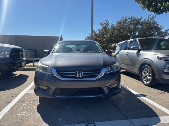 Used 2015 Honda Accord Sport with VIN 1HGCR2F57FA163637 for sale in Arlington, TX