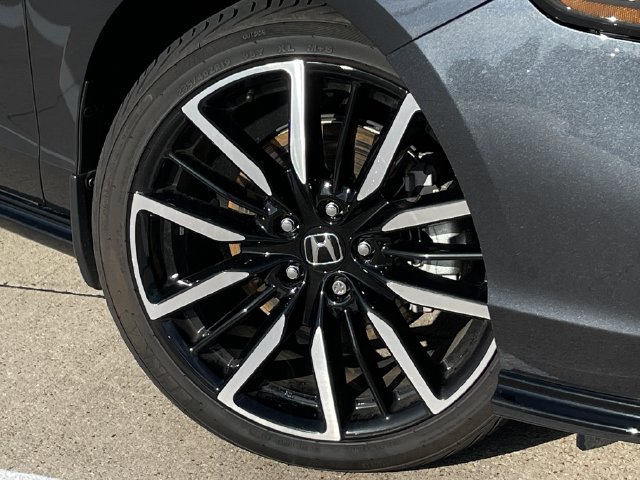 2025 Honda Accord Hybrid Touring - Photo 9