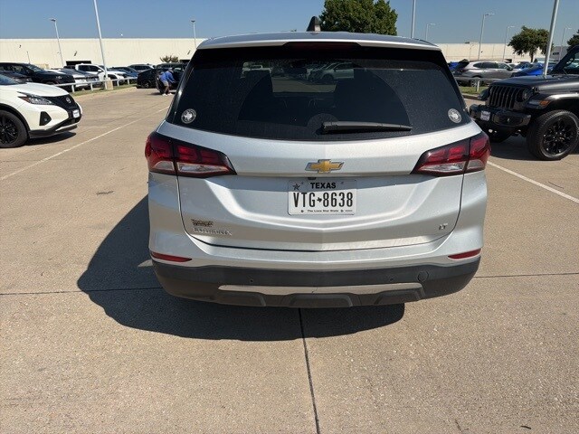 2022 Chevrolet Equinox LT photo 3