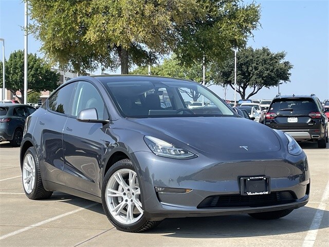 2022 Tesla Model Y Long Range photo 2