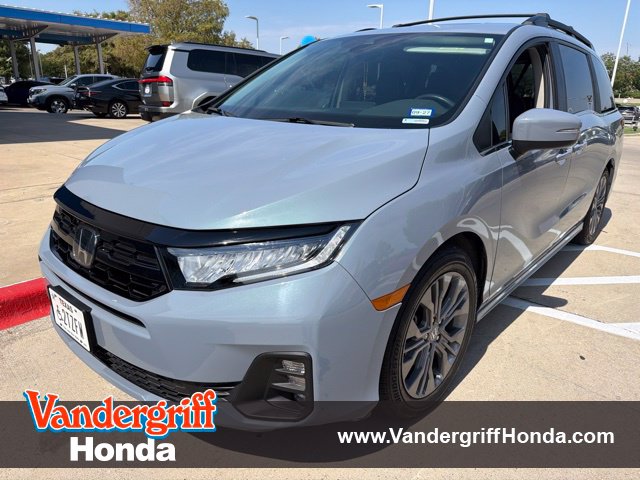 2026 Honda Odyssey Touring - Photo 1