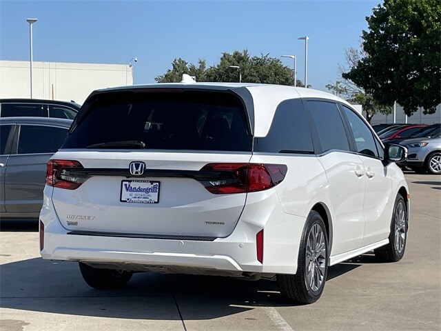 2025 Honda Odyssey Touring photo 4