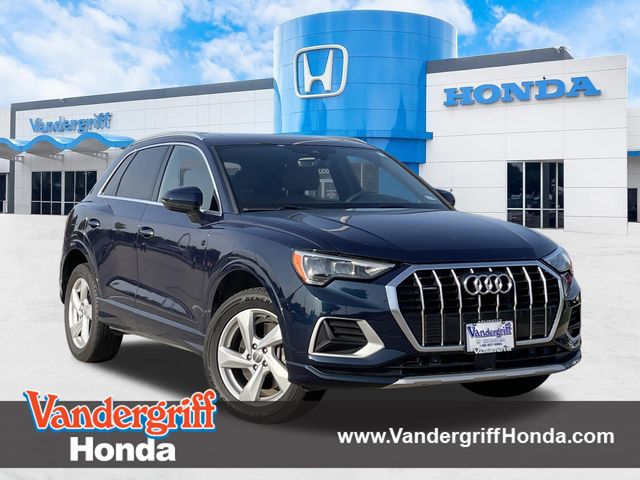 2020 Audi Q3 45 TFSI Premium quattro's photo