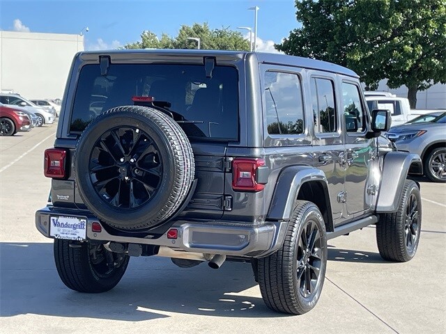 2021 Jeep Wrangler Unlimited Sahara High Altitude photo 4