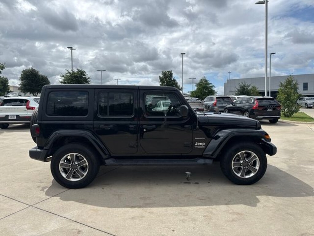 Used 2020 Jeep Wrangler Unlimited Sahara SUV