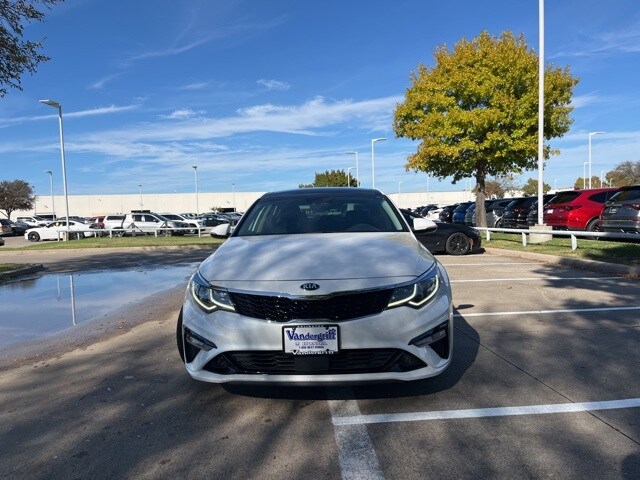2020 Kia Optima EX Premium photo 2