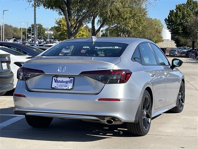 2025 Honda Civic Sport photo 4