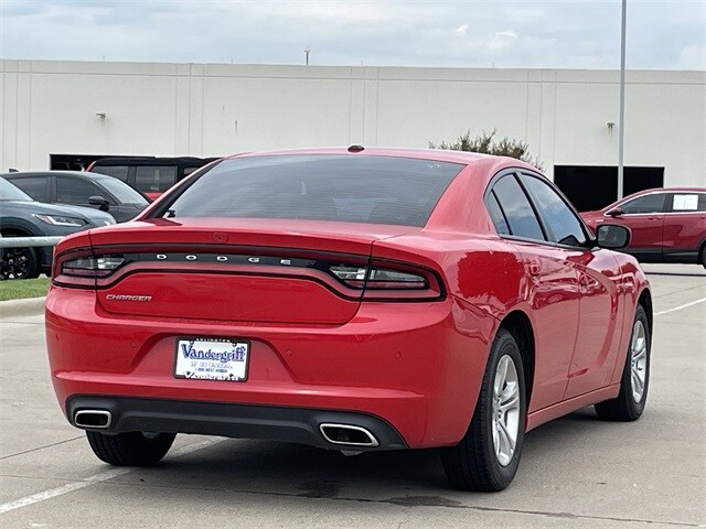 2022 Dodge Charger SXT photo 3