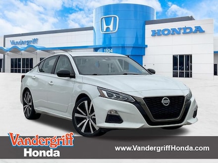 2022 Nissan Altima 2.5 SR Sedan