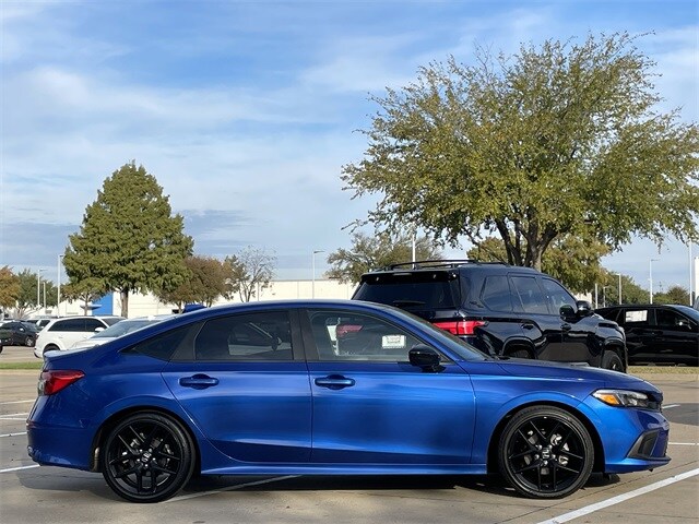 2022 Honda Civic Sport photo 2