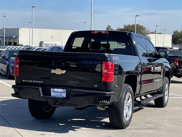 2018 Chevrolet Silverado 1500 LT photo 3