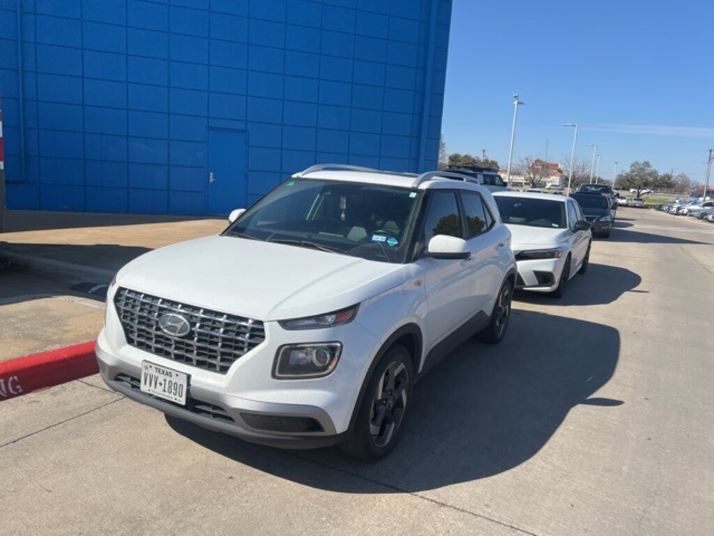 Used 2022 Hyundai Venue SEL SUV