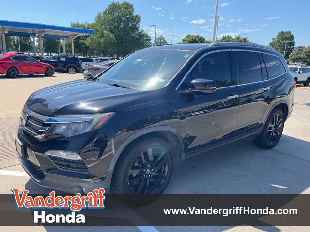 2017 Honda Pilot 2WD Touring's photo