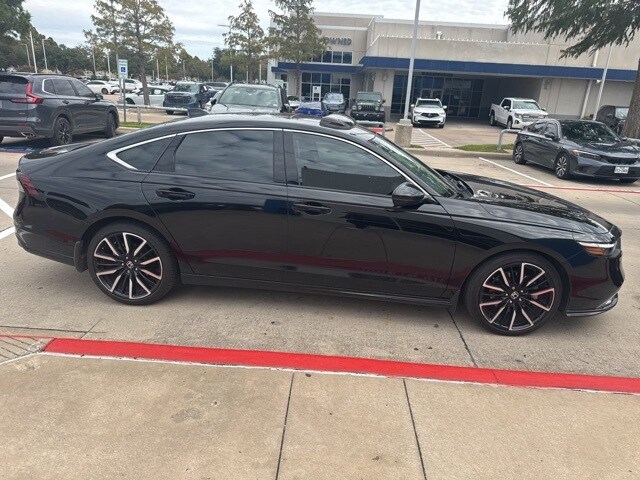 2023 Honda Accord Hybrid Touring photo 4