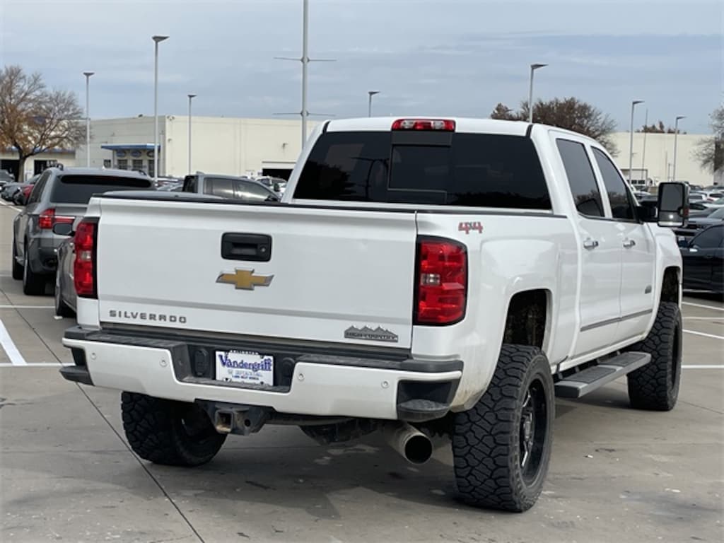 Used 2016 Chevrolet Silverado 2500HD High Country Truck Crew Cab