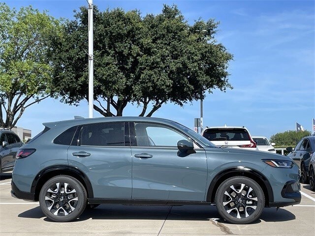 2026 Honda HR-V EX-L photo 2