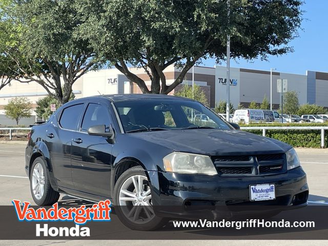 2014 Dodge Avenger Negro Sedán Tracción delantera 4 velocidades Automática