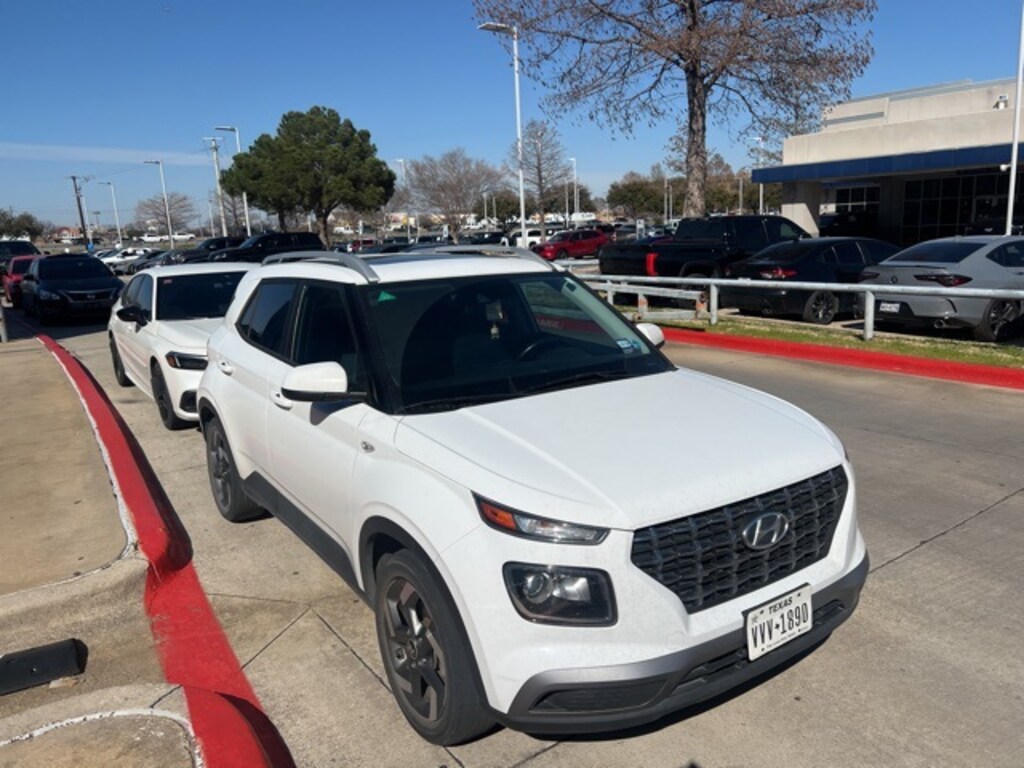 Used 2022 Hyundai Venue SEL SUV