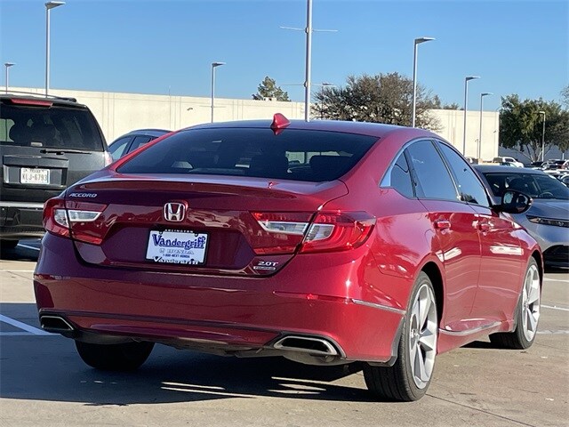 2019 Honda Accord Touring 2.0T photo 3