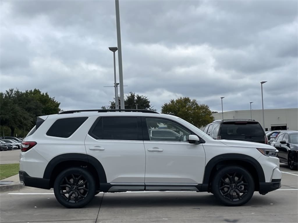 New 2025 Honda Pilot Touring SUV