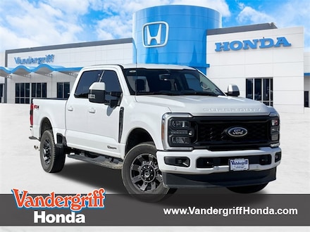 2023 Ford F-250 Lariat Truck Crew Cab