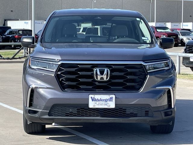 2023 Honda Pilot LX - Photo 6