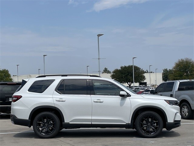 2025 Honda Pilot Touring photo 2