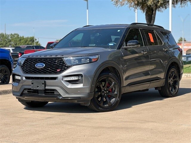 2021 Ford Explorer ST photo 2