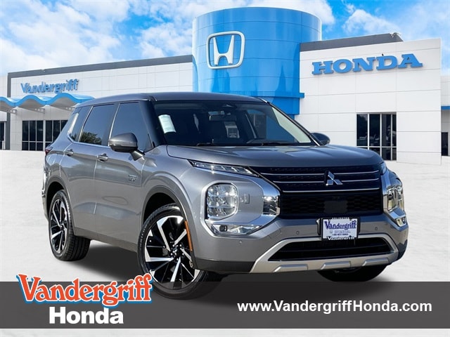 2023 Mitsubishi Outlander Plug-In Hybrid SE