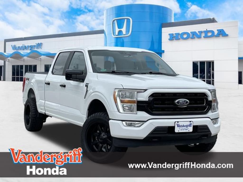 Used 2022 Ford F-150 XLT Truck SuperCrew Cab