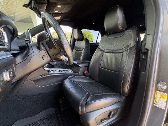 2021 Ford Explorer ST photo 3