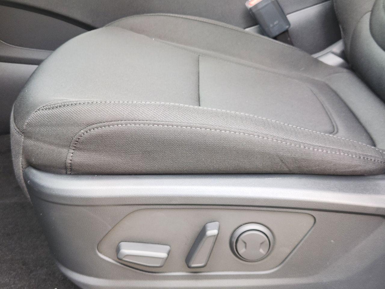 New 2026 W6H White Hyundai SEL FWD image 22