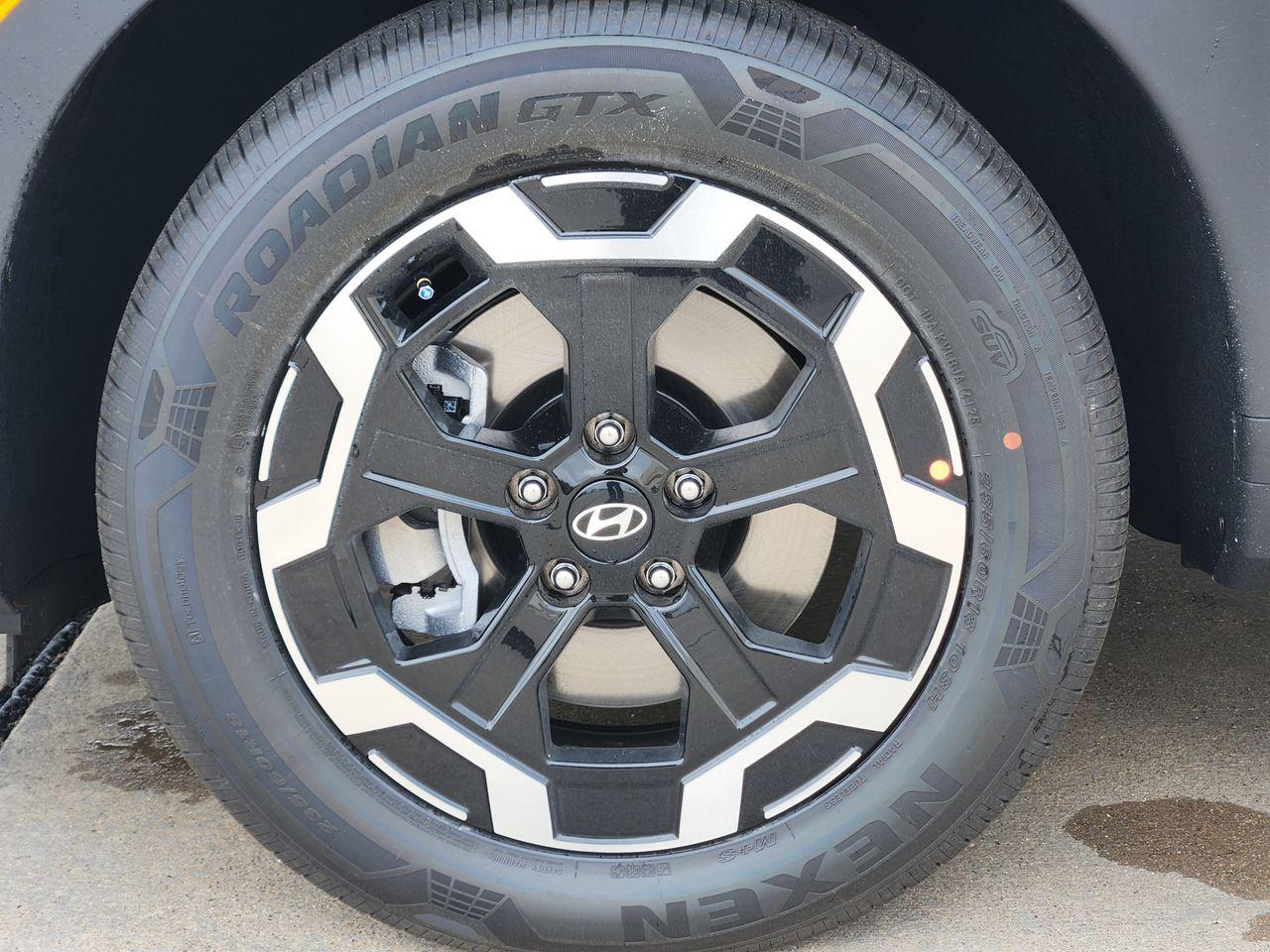 New 2026 S3B Black Hyundai SEL FWD image 7