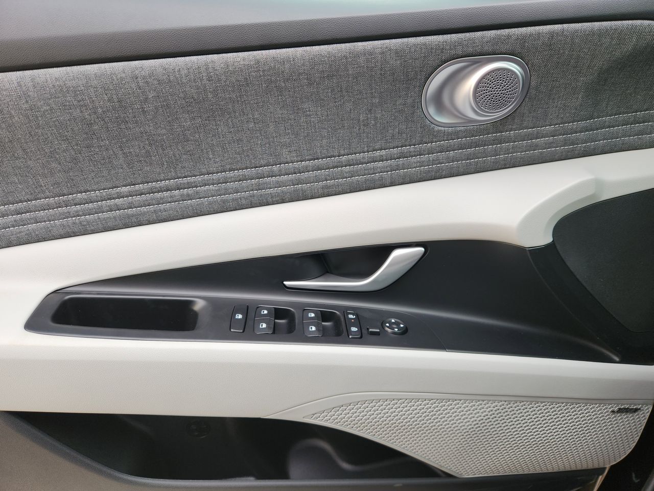 New 2026 A2B Black Hyundai Limited image 22