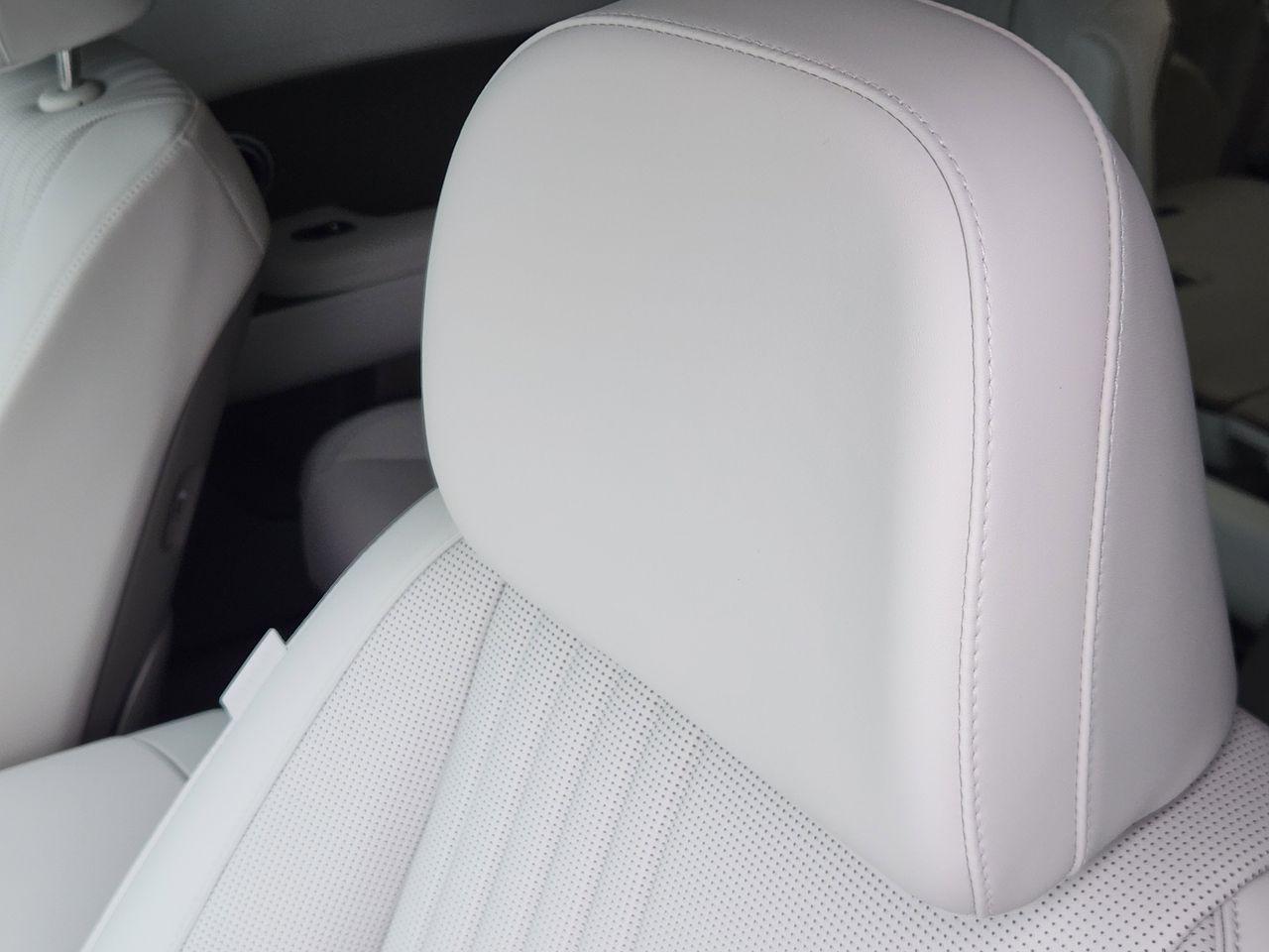 New 2026 Creamy White Pearl Hyundai Blue SEL 7P image 12