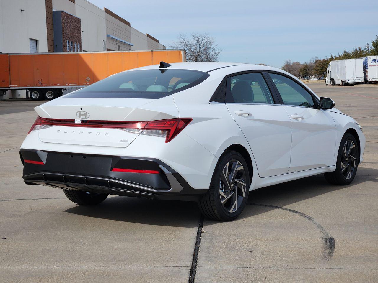 New 2026 W6H White Hyundai Limited image 4