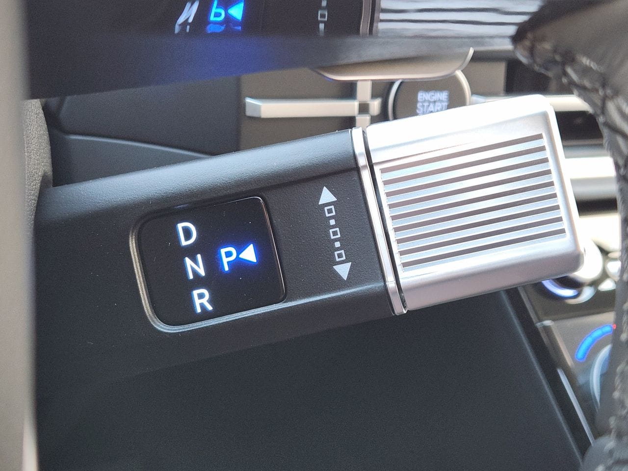 New 2026 R2P Red Hyundai SEL FWD image 17