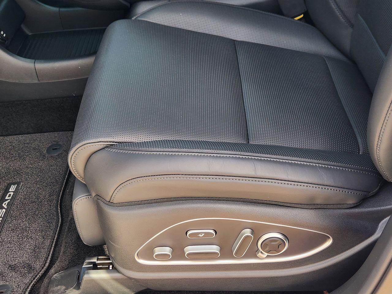 New 2026 WC9 White Hyundai Calligraphy FWD image 21