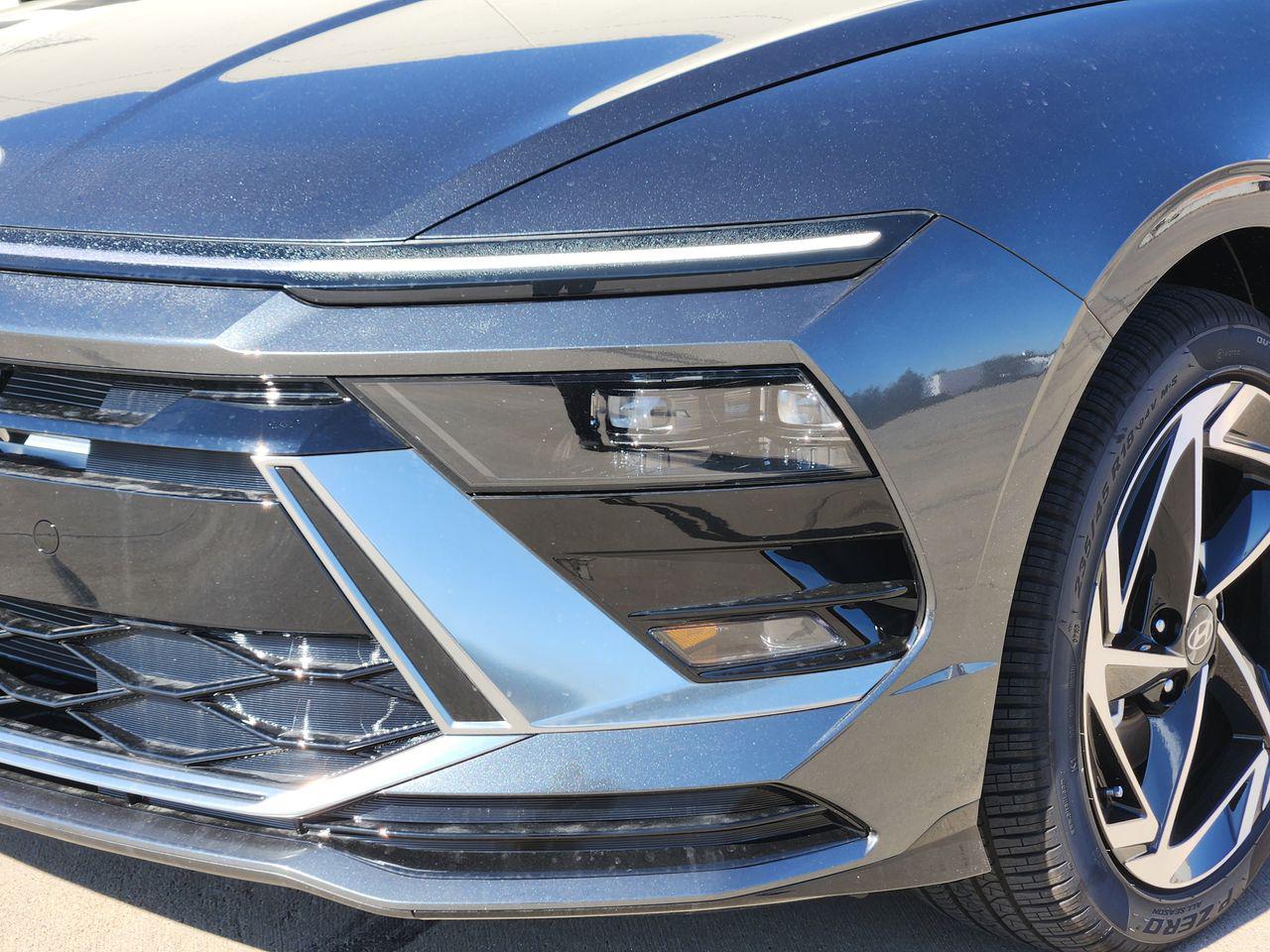 New 2026 T2G Gray Hyundai SEL Sport image 6